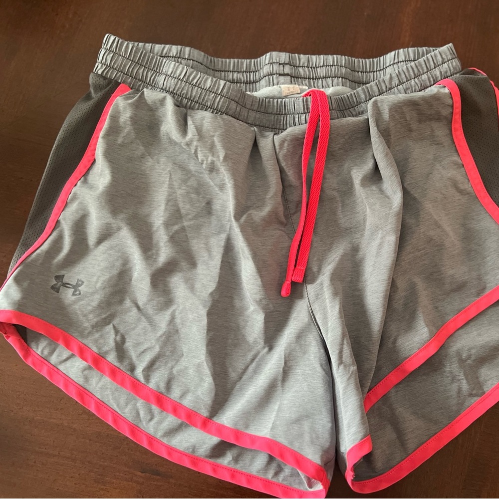 Women’s under armour running shorts size small.